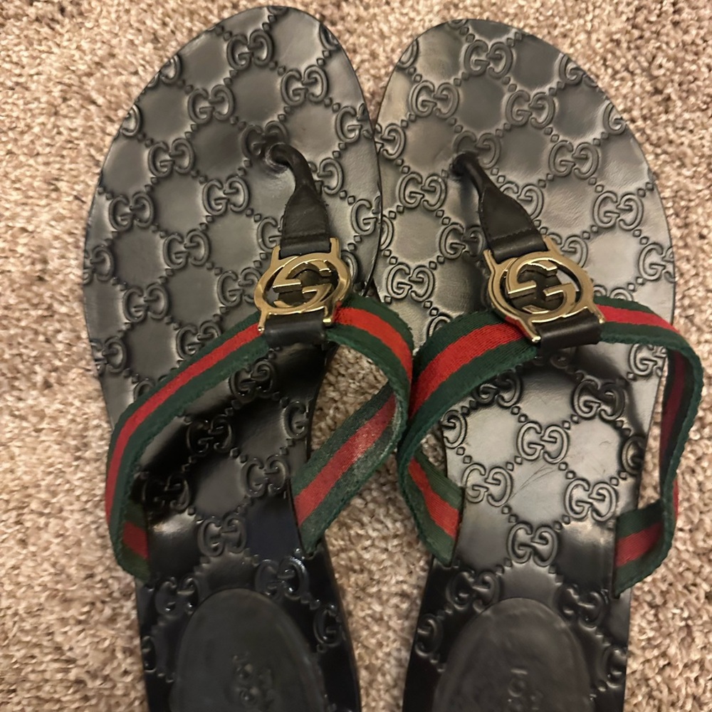 Authentic Gucci sandal